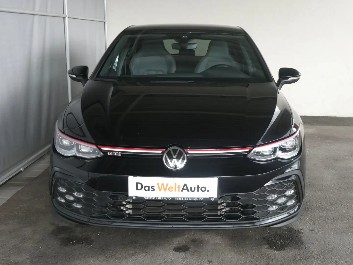 Volkswagen Golf VIII Lim. GTI Schwarz - 2