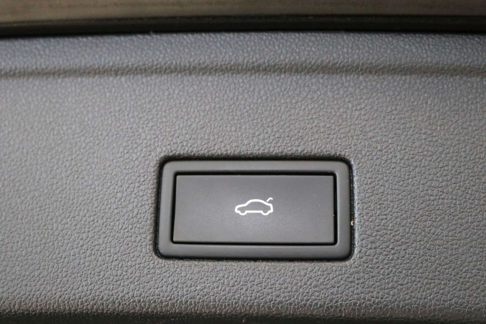 Volkswagen Touareg R-Line -  - Joinsteer - #3