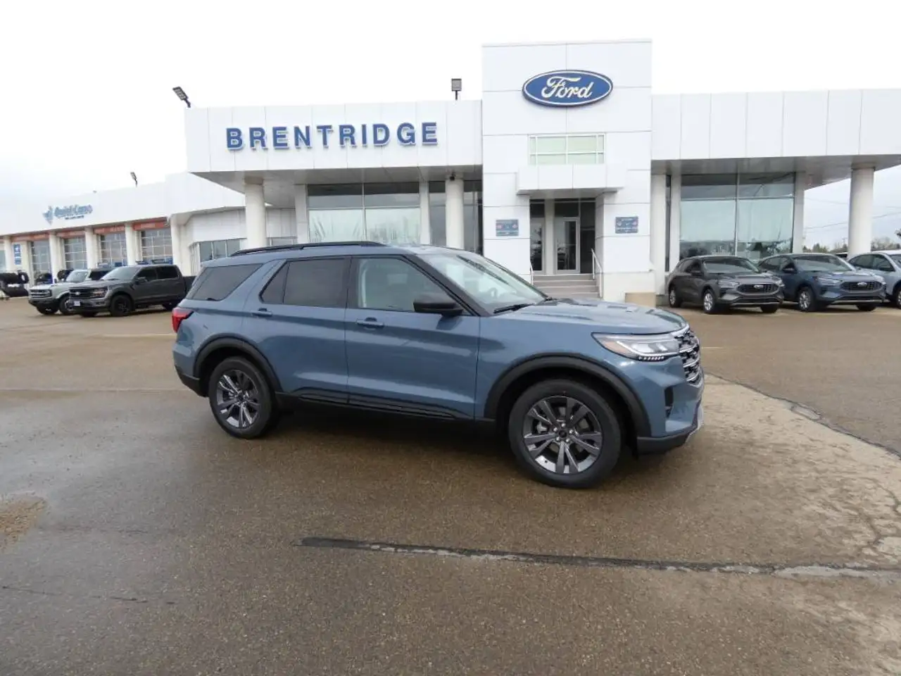 Ford Explorer снимка Ford Explorer