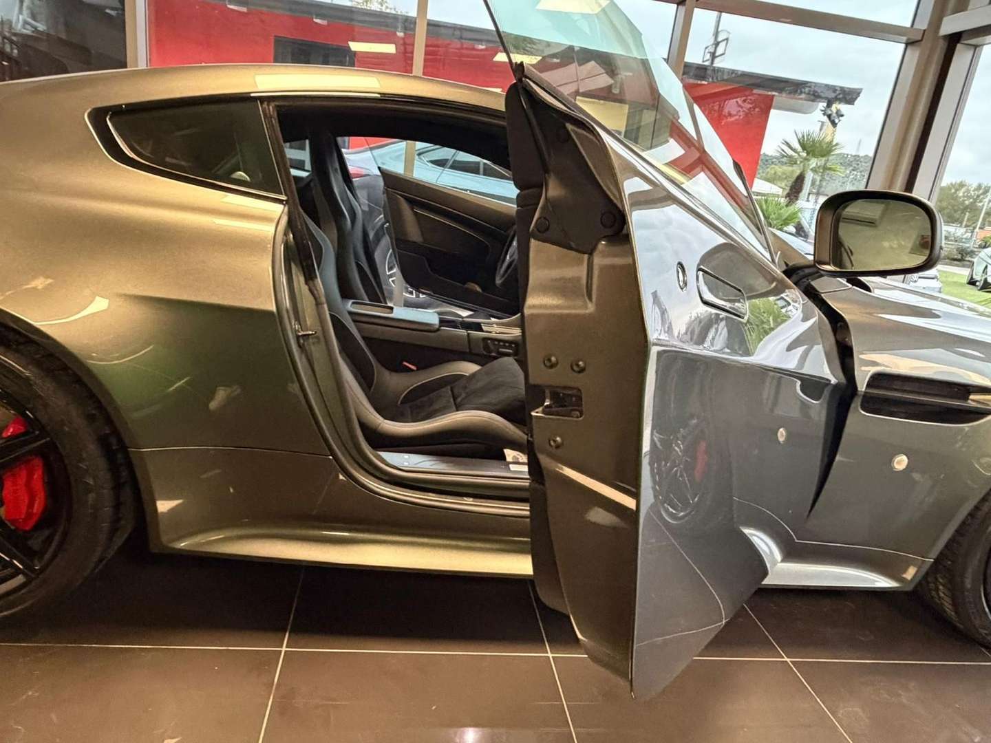 Aston Martin Vantage Coupe 4.7 AMR Limited Edition -  - Joinsteer - #4