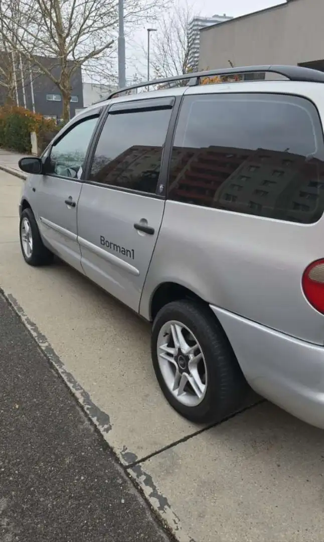 Ford Galaxy GLX 1,9 TDI Silver - 2