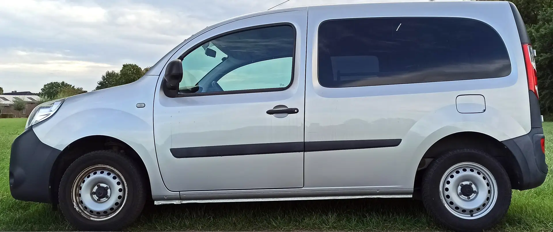 Renault Kangoo Kangoo dCi 90 *NAVI*Klima* 1.Hd.*Zahnriemenwechsel Grau - 2