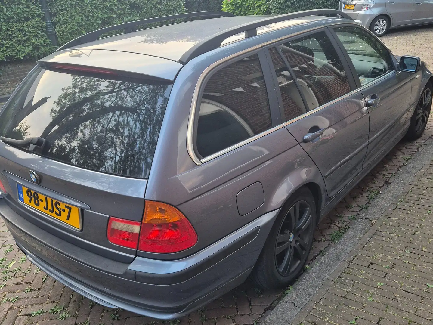 BMW 320 320i Blauw - 2