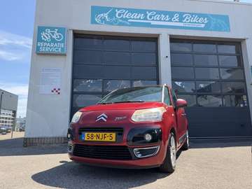 1.6 VTi Aura