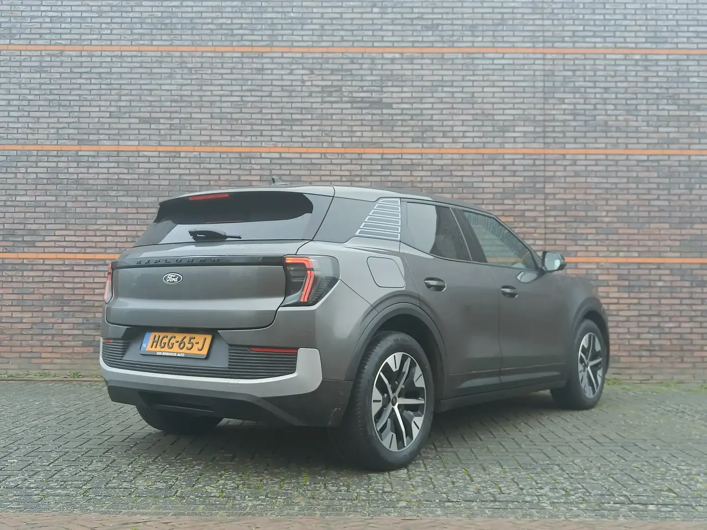 Ford Explorer Extended Range RWD 77 kWh | Lage Bijtelling | Driv Grijs - 2