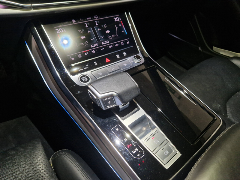 Audi Q8 Q8 55 TFSI Quattro S-Line Tiptronic - Garantie 12 à36M — photo 14