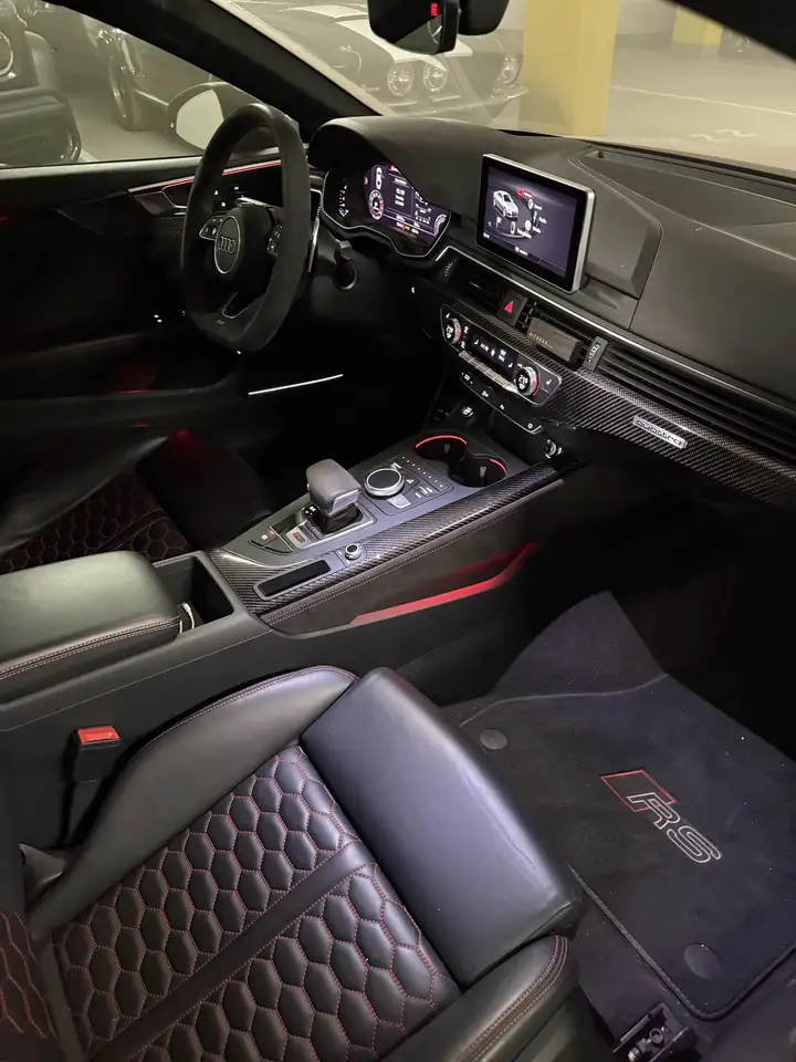 Audi RS5 снимка Audi RS5