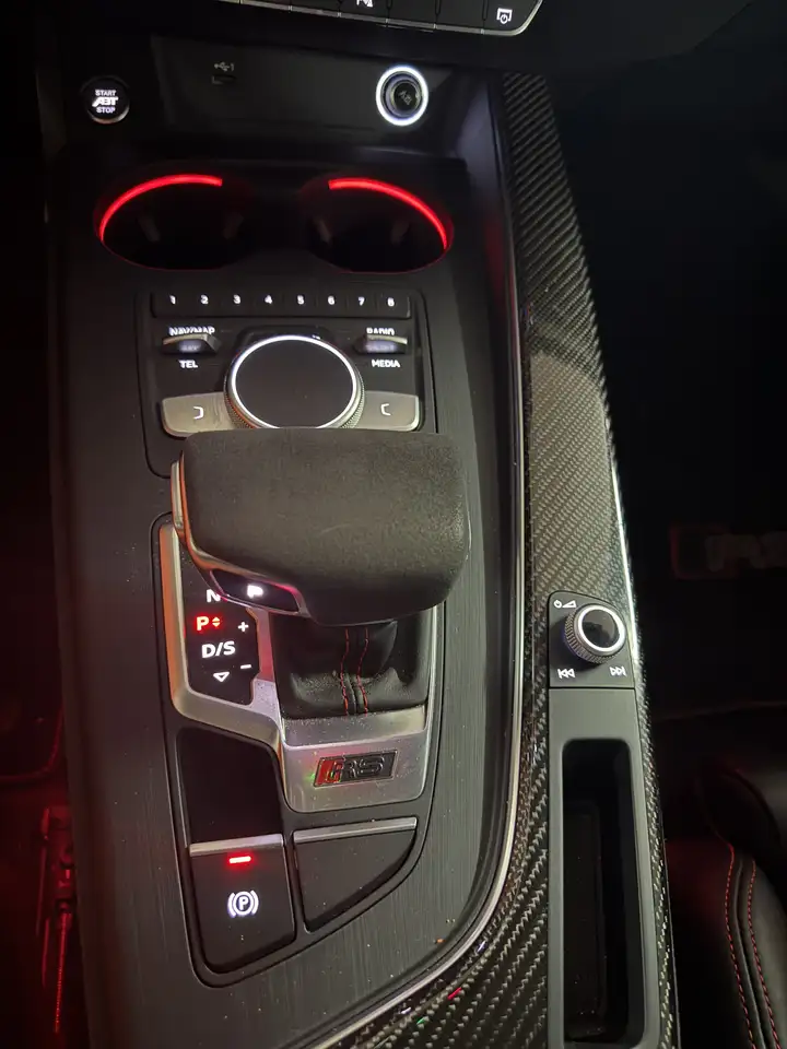 Audi RS5 снимка Audi RS5