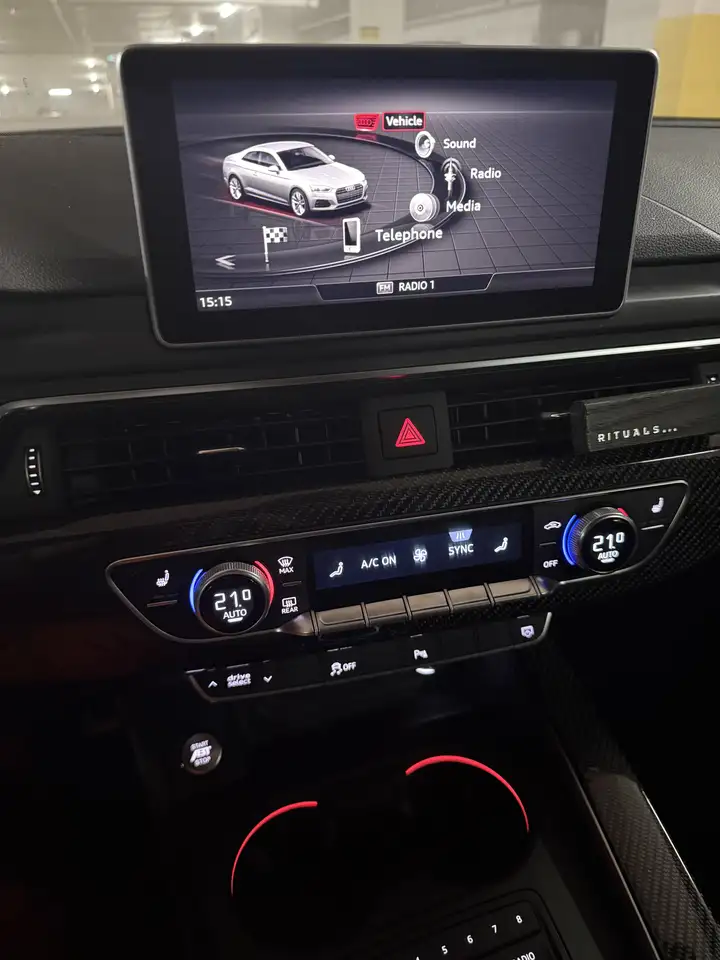 Audi RS5 снимка Audi RS5