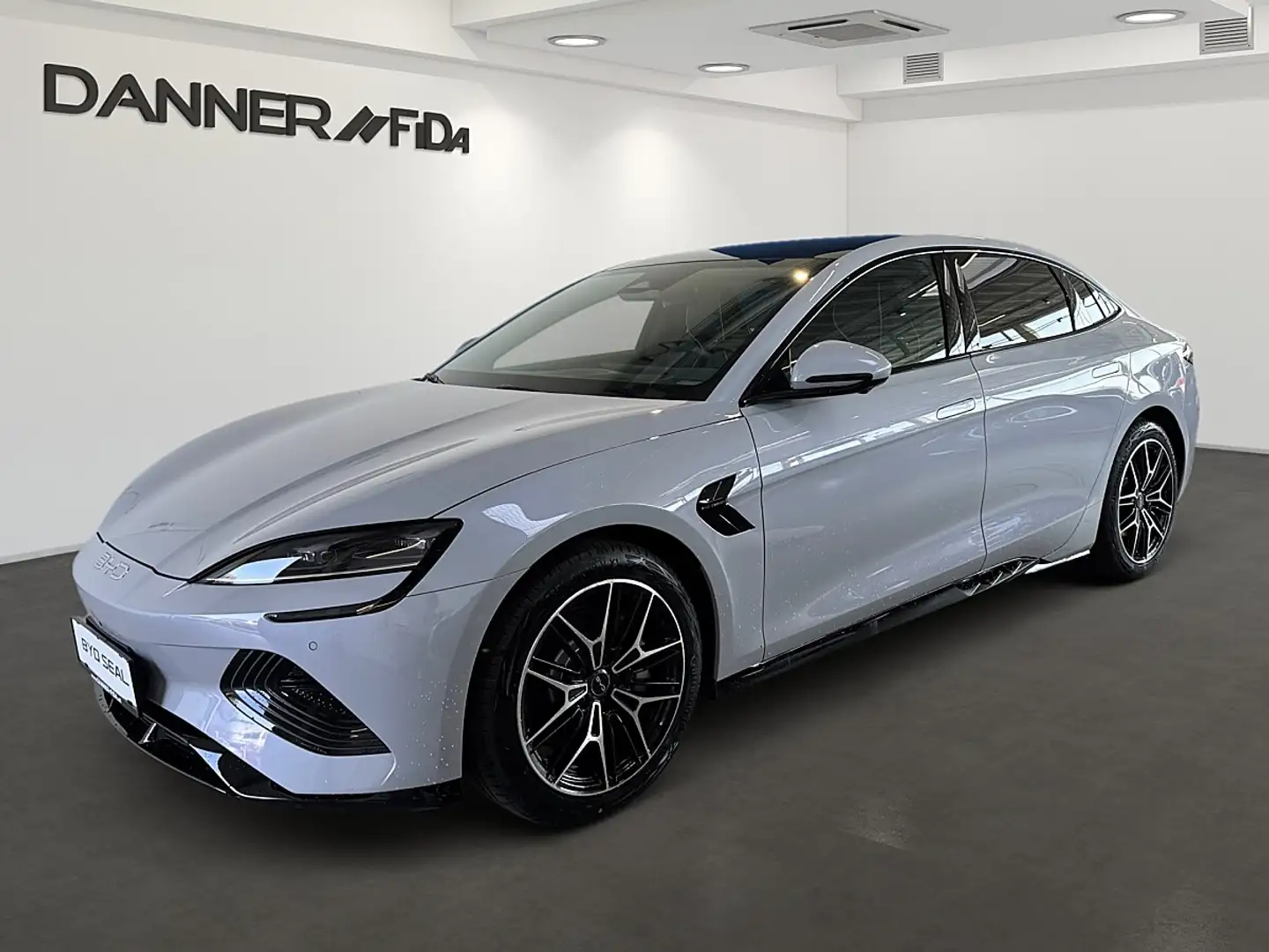 BYD Seal Excellence Osterreich Paket 82.5 kWh (*AKTIONSP... Grau - 1