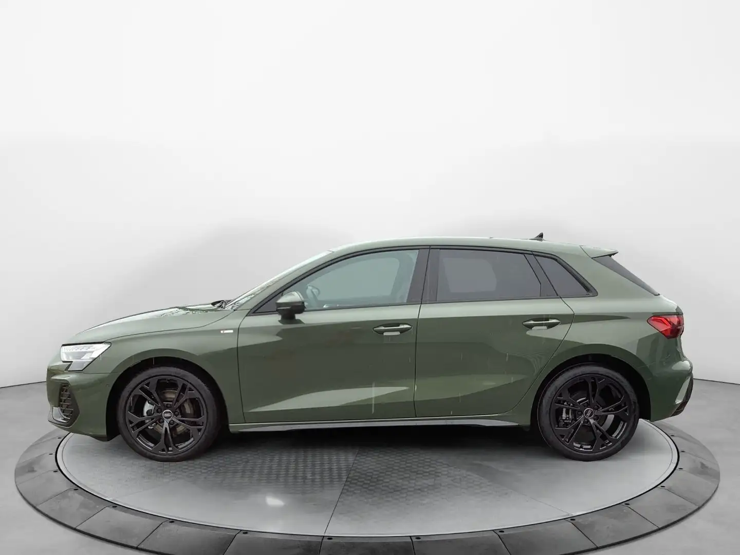 Audi A3 S line 35 TDI 110(150) kW(PS) S tro Grün - 2