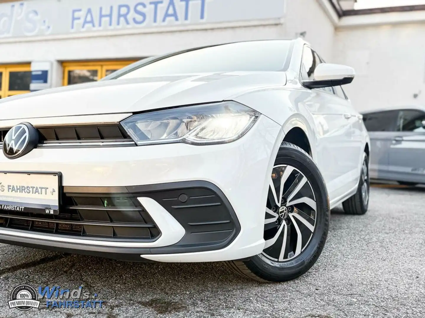 Volkswagen Polo Life  TSI   DSG Weiß - 2