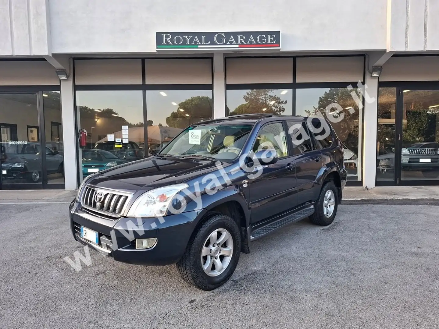 Toyota Land Cruiser Wagon 3.0 D-4D Aut. (8 POSTI) 100% RICONDIZIONATO Blauw - 1