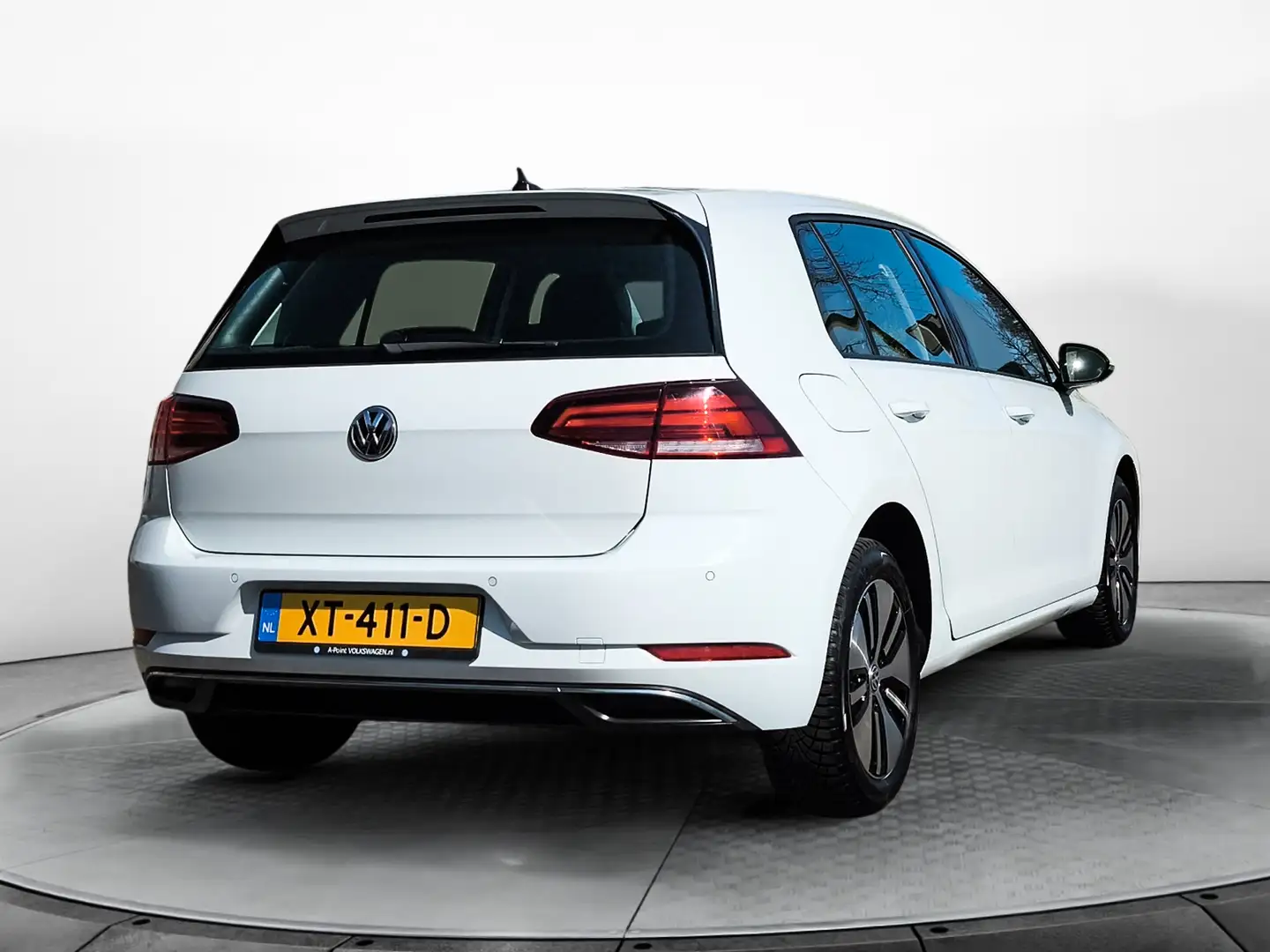 Volkswagen e-Golf e-Golf (136 PK) 1e-Eig. & Dealer-Onderh. BOVAG-Gar Blanco - 2