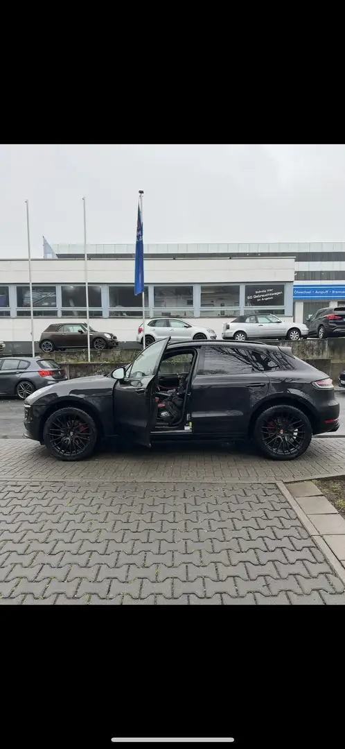 Porsche Macan s - 1