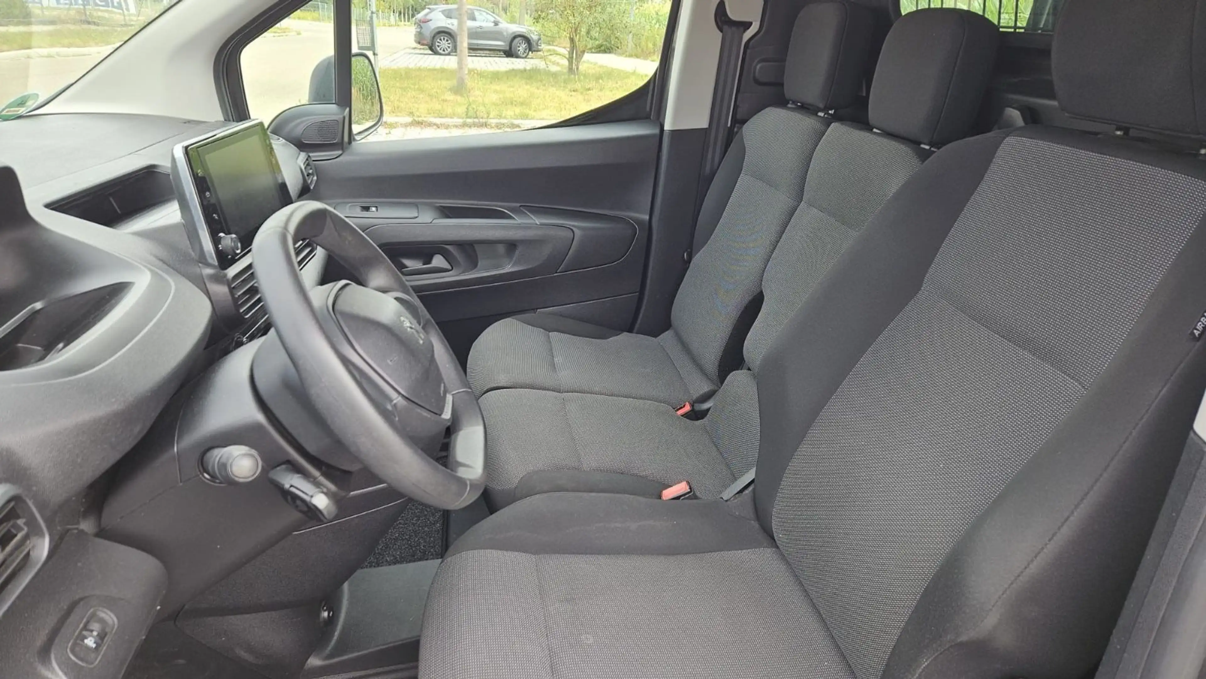 Peugeot Partner Premium L1 Klima SHZ PDC — photo 8