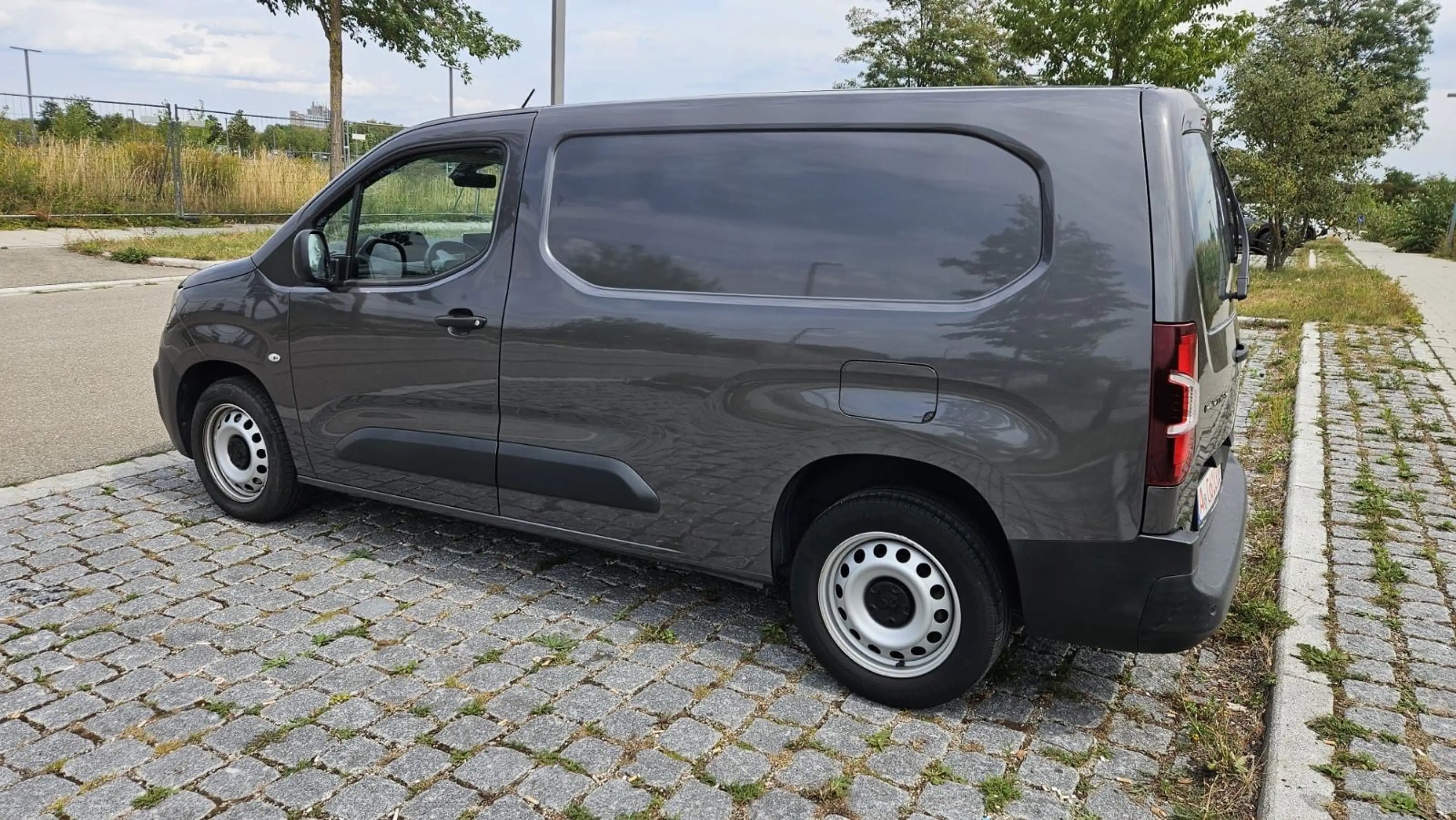 Peugeot Partner Premium L1 Klima SHZ PDC — photo 4
