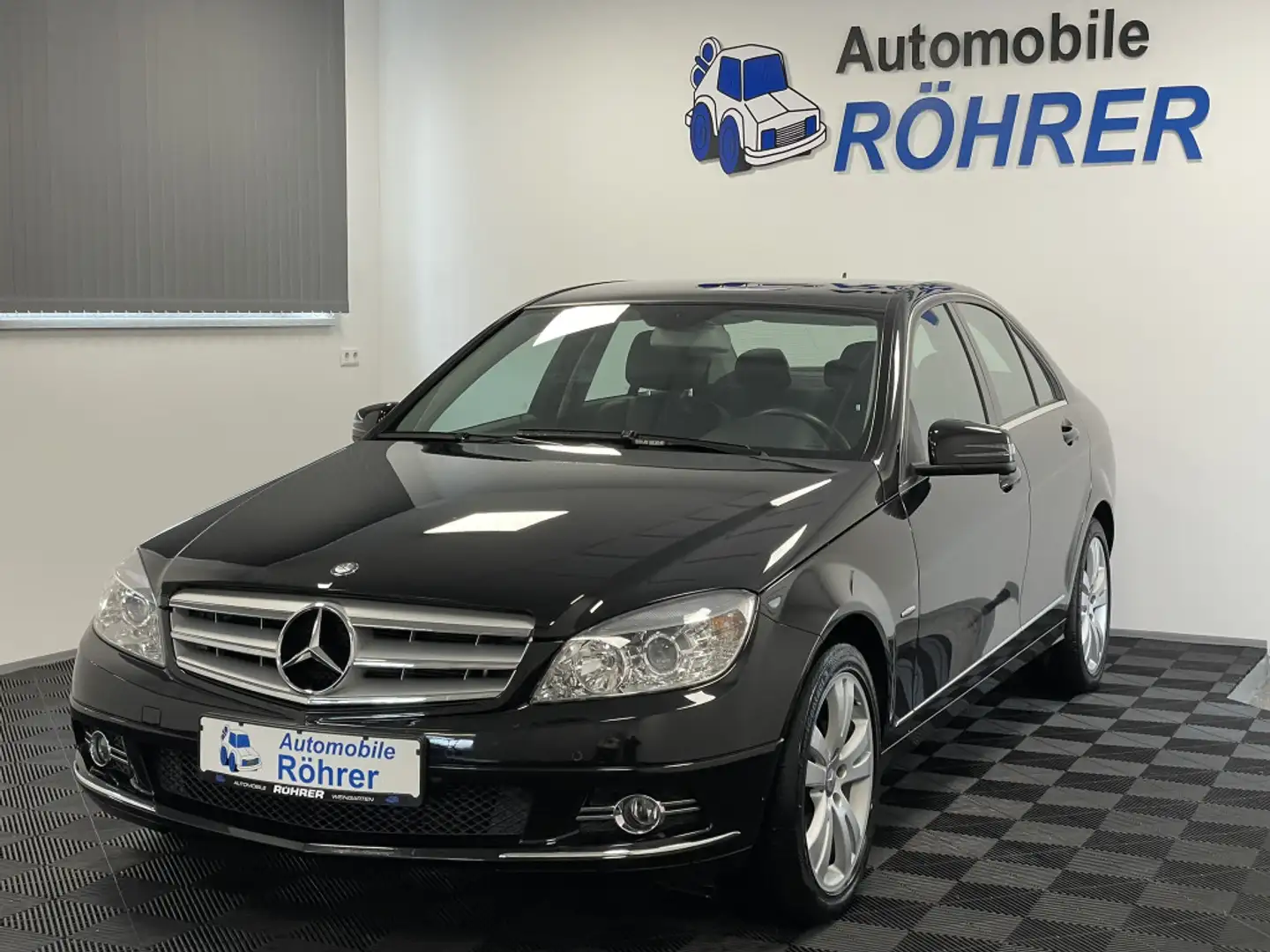 Mercedes-Benz C 200 CDI Limousine Avantgarde Navi Xenon AHK Чорний - 1