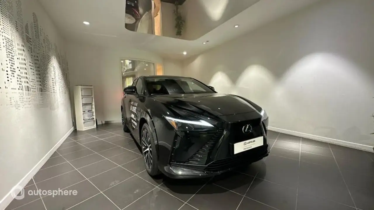 Lexus RZ 2026
