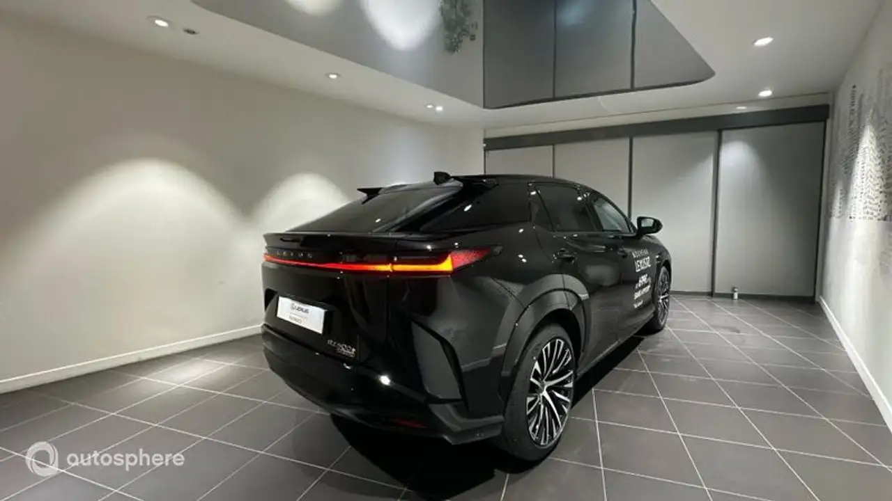 Lexus RZ 2026