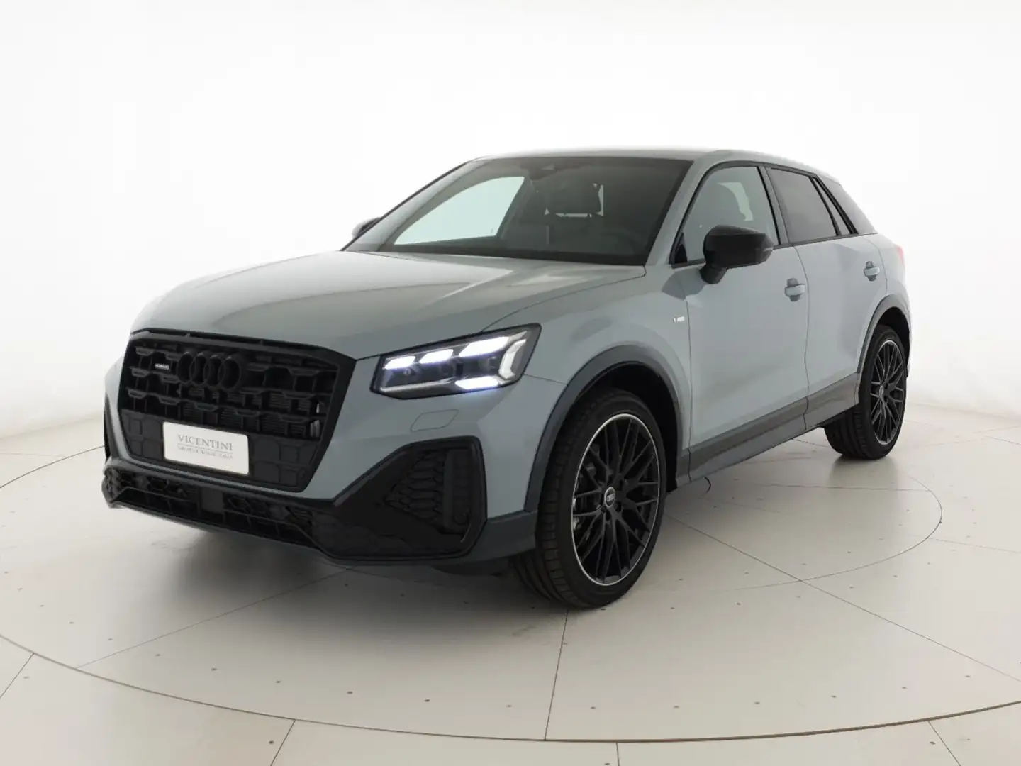 Audi Q2 40TFSI 190CV quattro S tronic Identity Black Grigio - 1