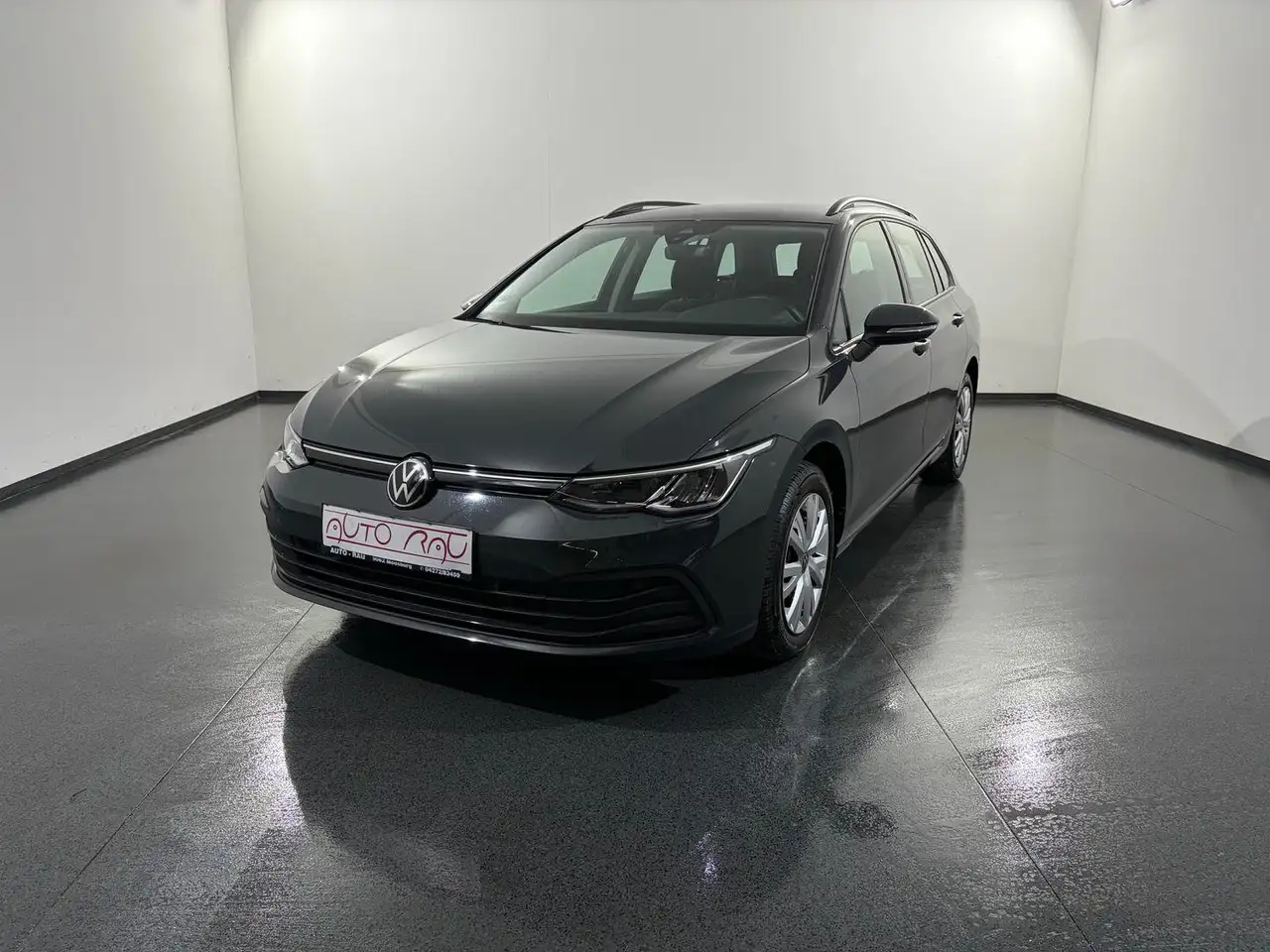 Volkswagen Golf Variant 2.0 TDI SCR Life DSG *LED*PDC*NAVI* 2