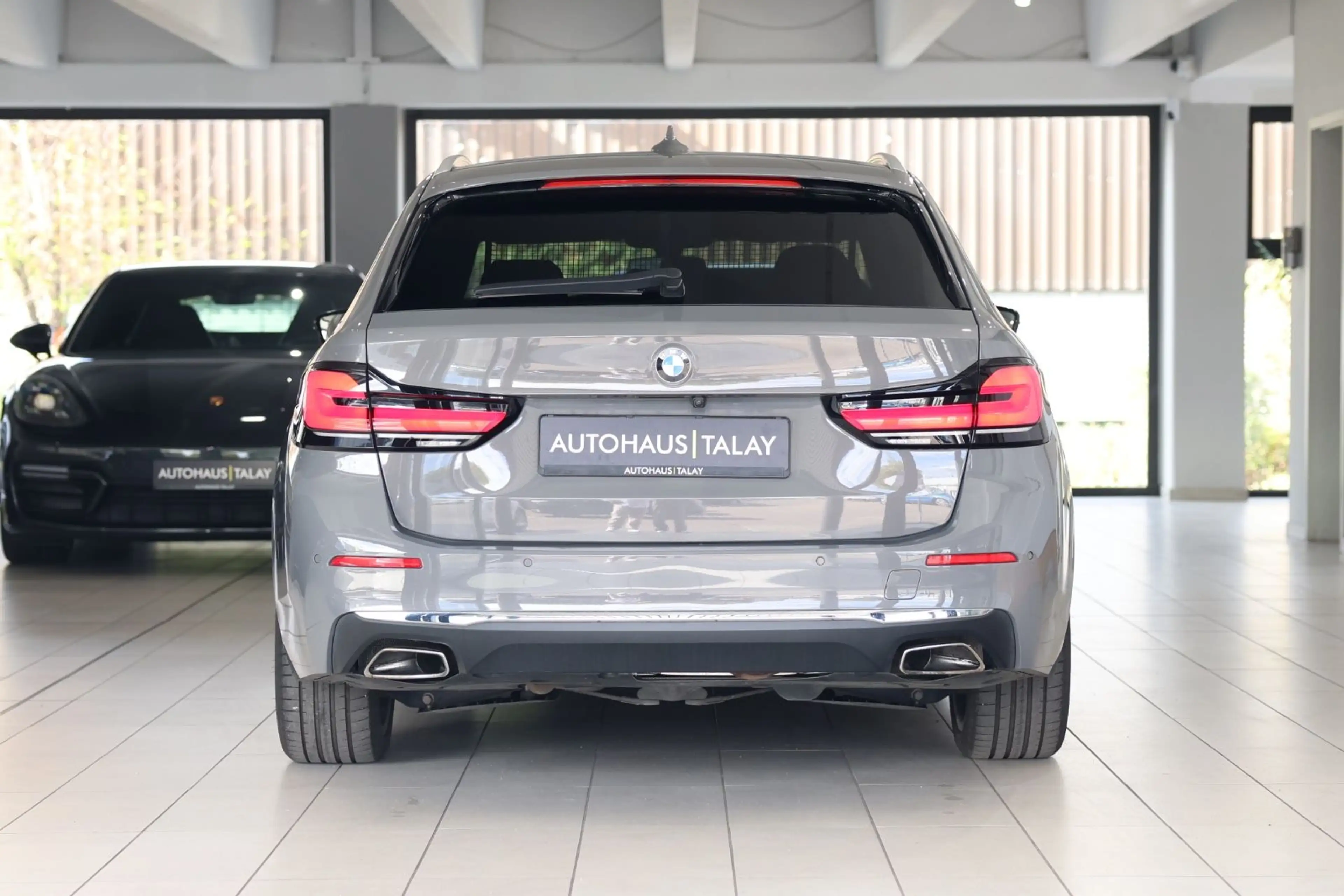 BMW 540 d Touring xDrive LuxuryLine HUD*H&K*Pano*AHK — photo 4