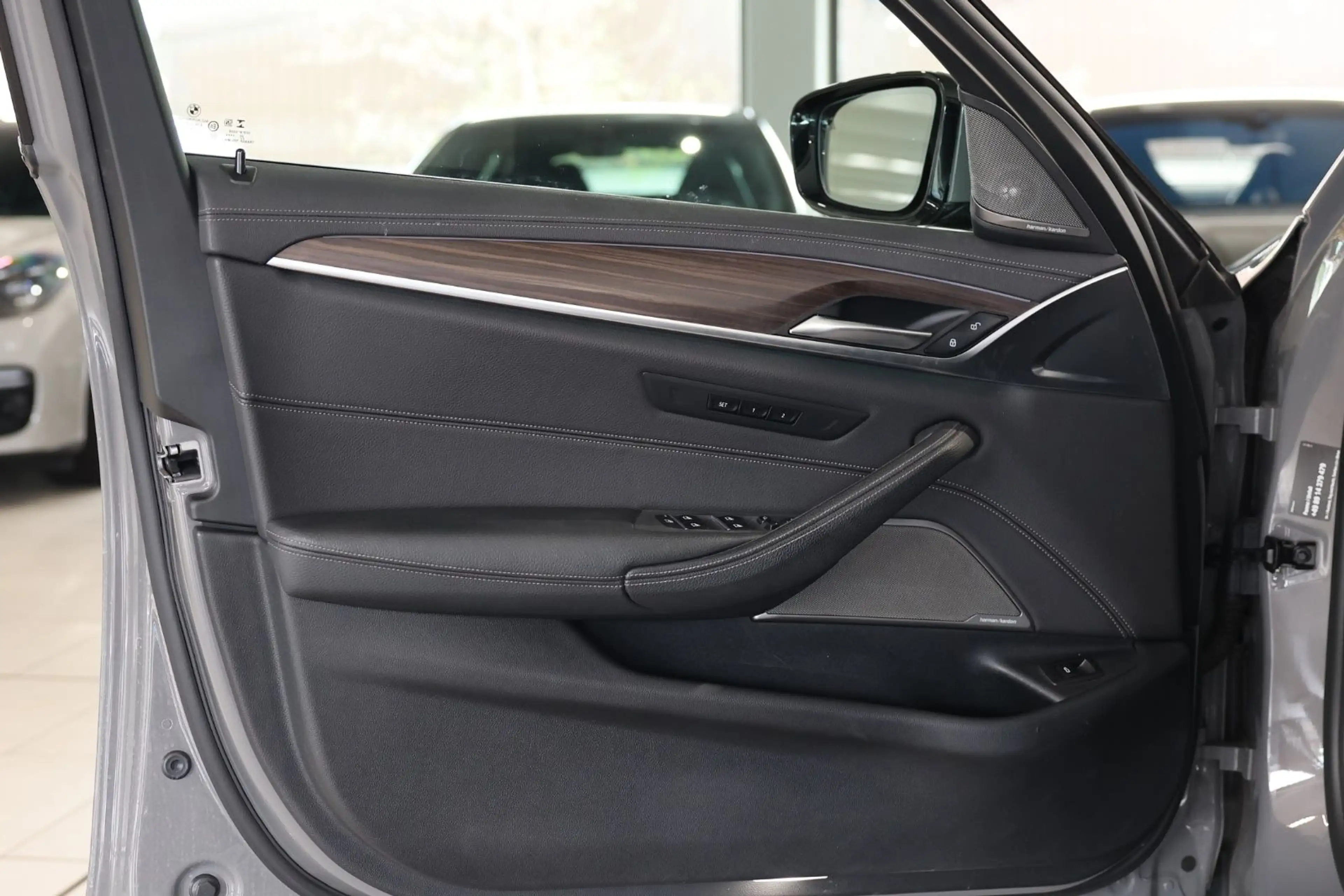 BMW 540 d Touring xDrive LuxuryLine HUD*H&K*Pano*AHK — photo 7