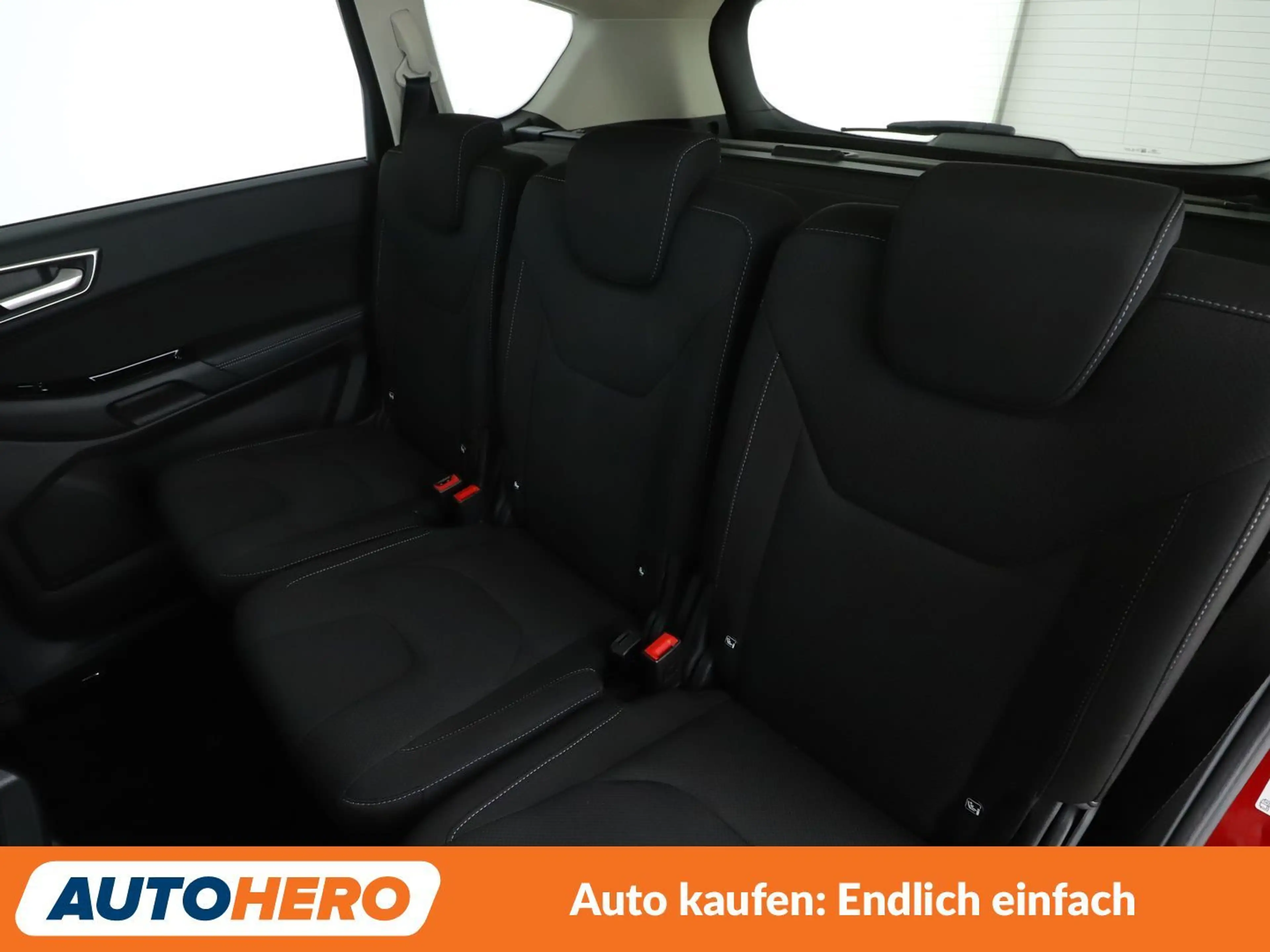 Ford S-Max 1.5 EcoBoost Titanium — photo 14