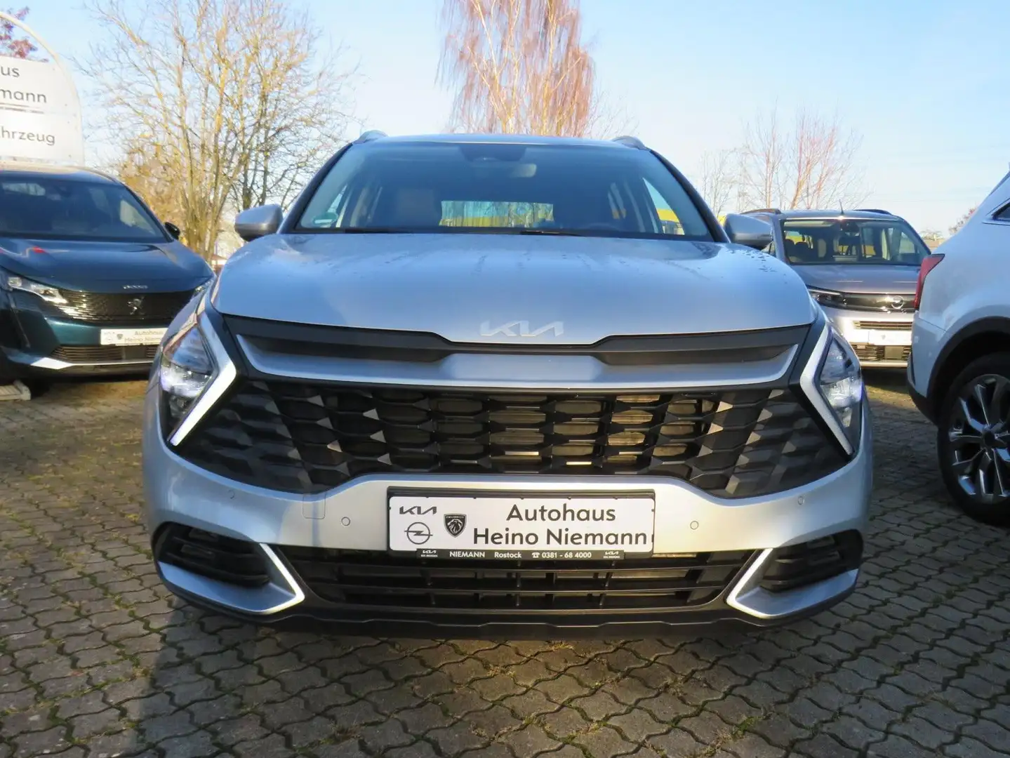 Kia Sportage 1.6 T 48V DCT Vision *el.Sitze*DAB*RFK*NAVI*4xSH* Silber - 2