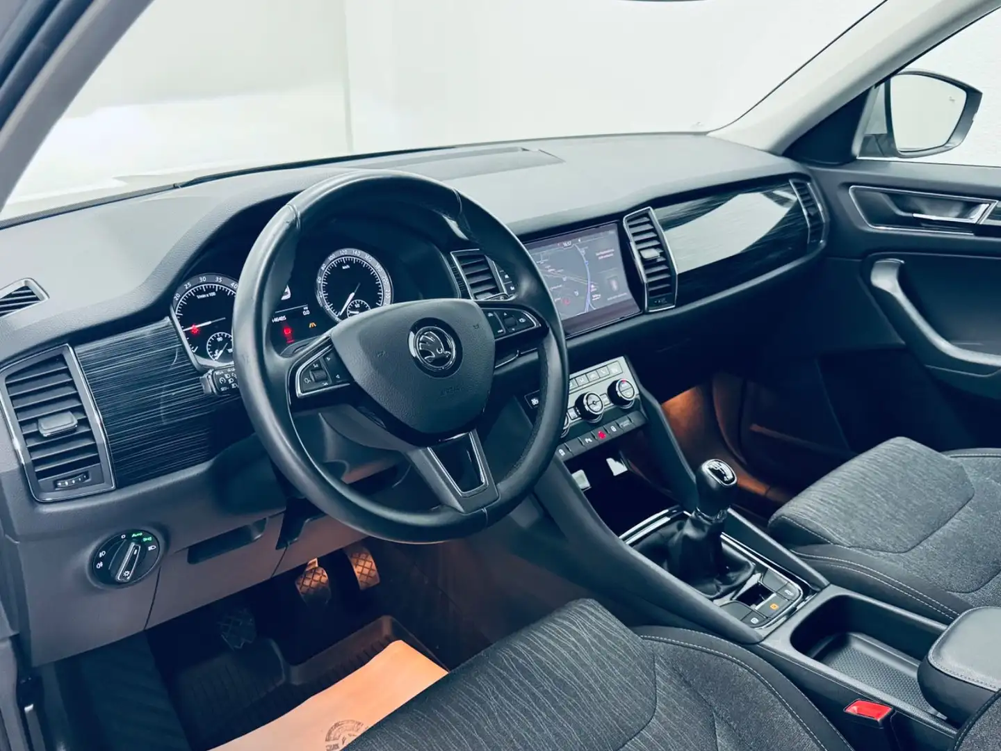 Skoda Kodiaq Style 4x4 * 1.HAND * R-KAMERA * 8xALU * Gris - 2