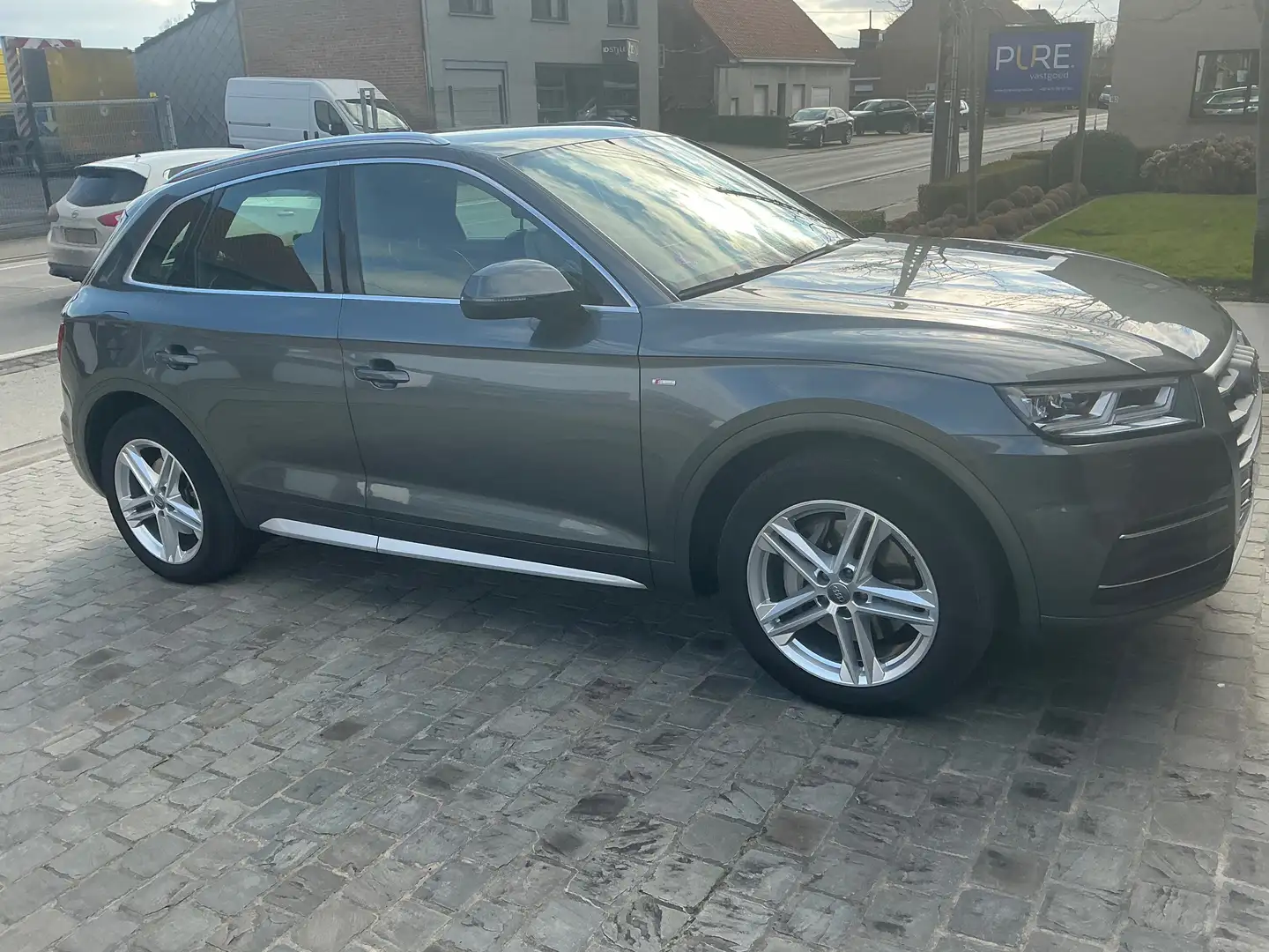 Audi Q5 Q5 50 TFSI e quattro S tronic design Grijs - 2