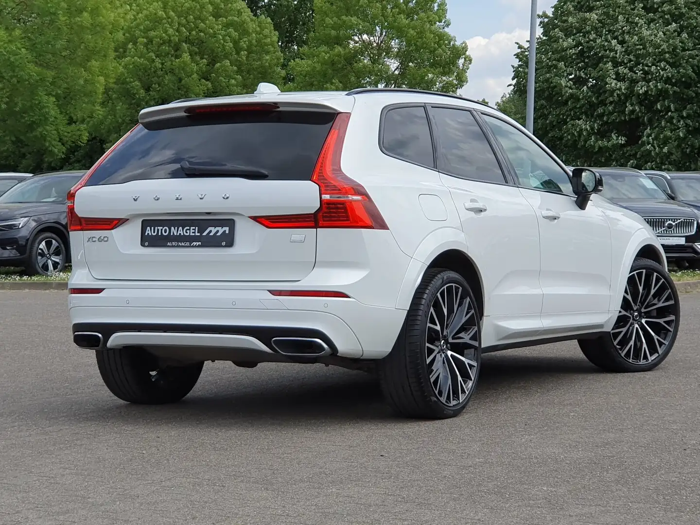 Volvo XC60 XC60 T6 Twin Engine AWD R Design Plug-In Navi/SD Weiß - 2