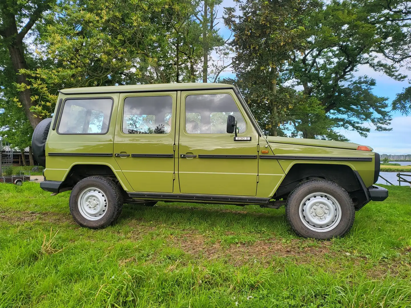 Mercedes-Benz G 230 GE Зелений - 2