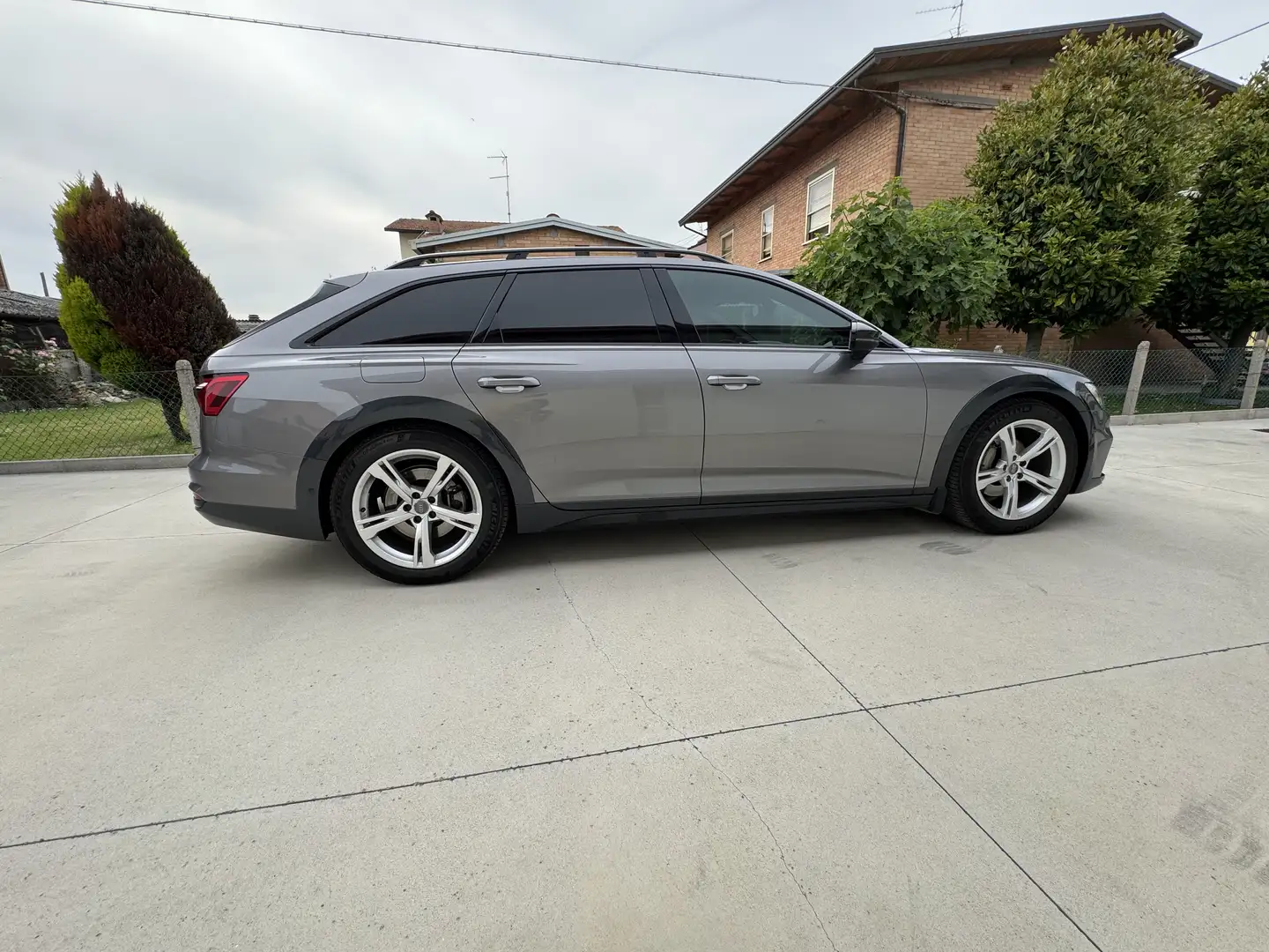 Audi A6 allroad 40 2.0 tdi mhev 12V Evolution quattro 204cv s-tron Grigio - 2