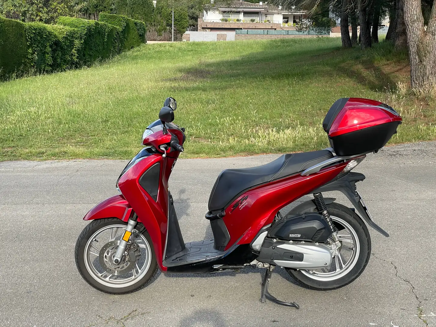 Honda SH 125i Rojo - 2