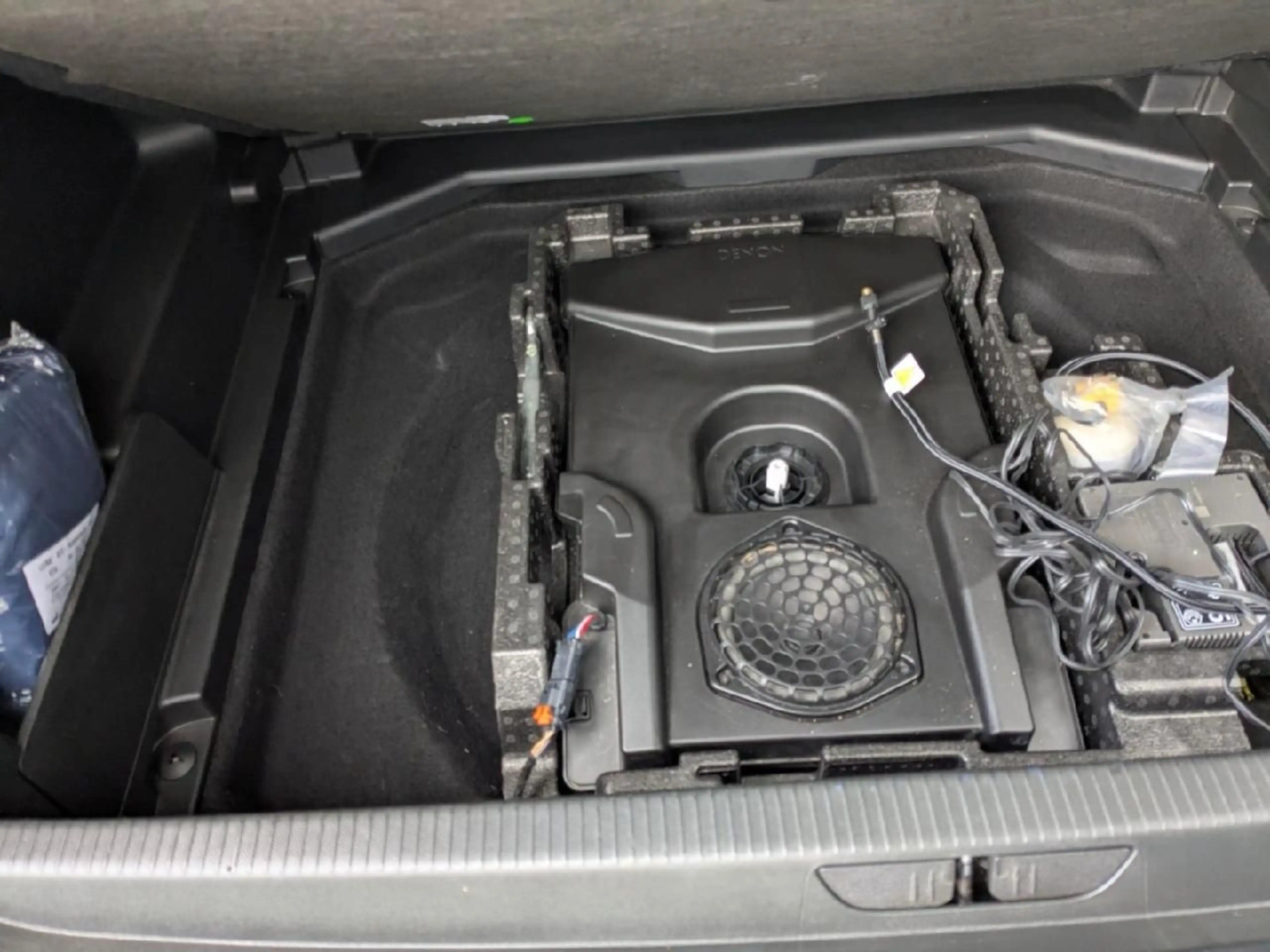 Opel Grandland X Grandland 2.0 Ultimate **Navi*Winterpaket*PDC** — photo 9