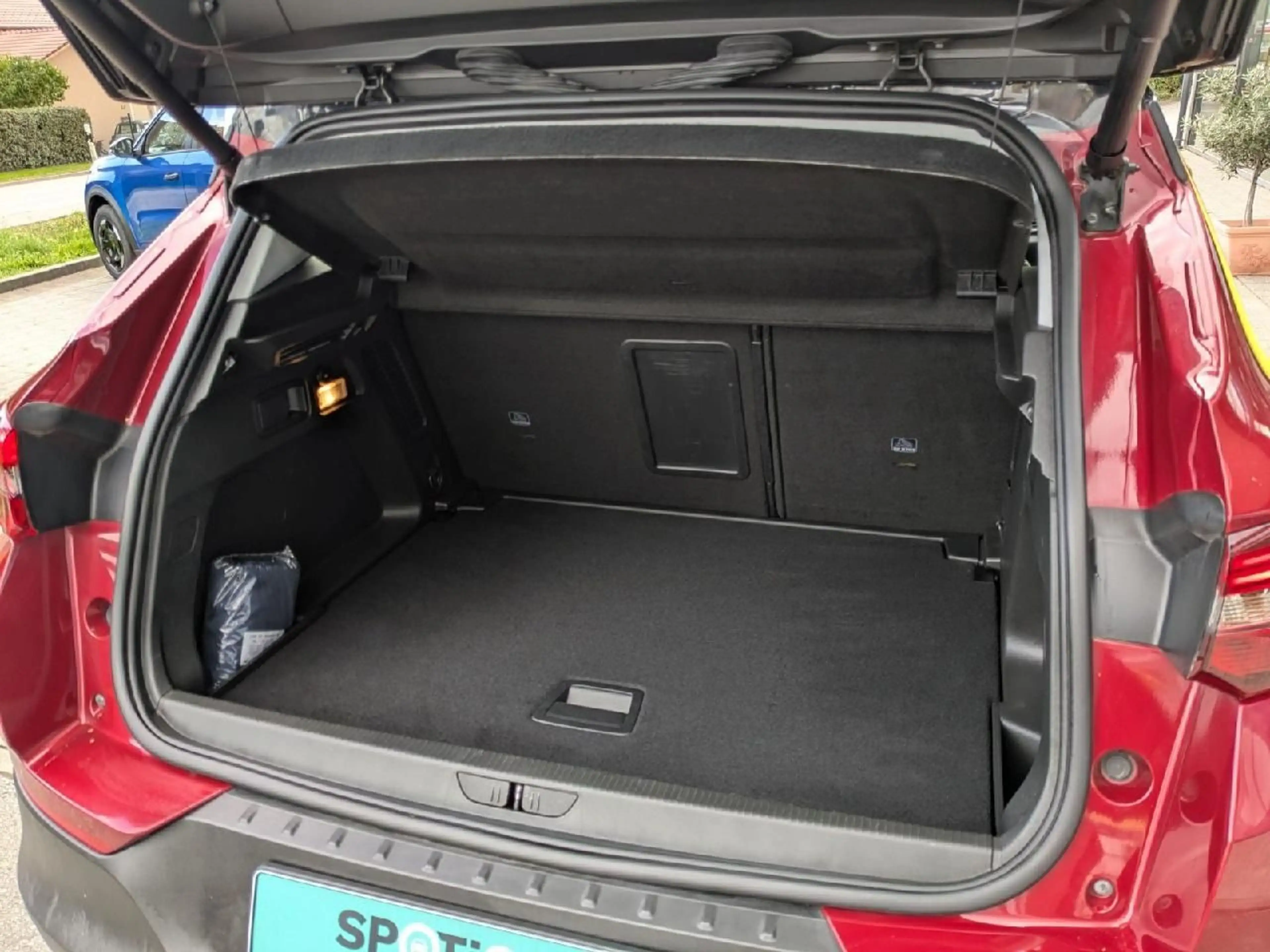 Opel Grandland X Grandland 2.0 Ultimate **Navi*Winterpaket*PDC** — photo 8