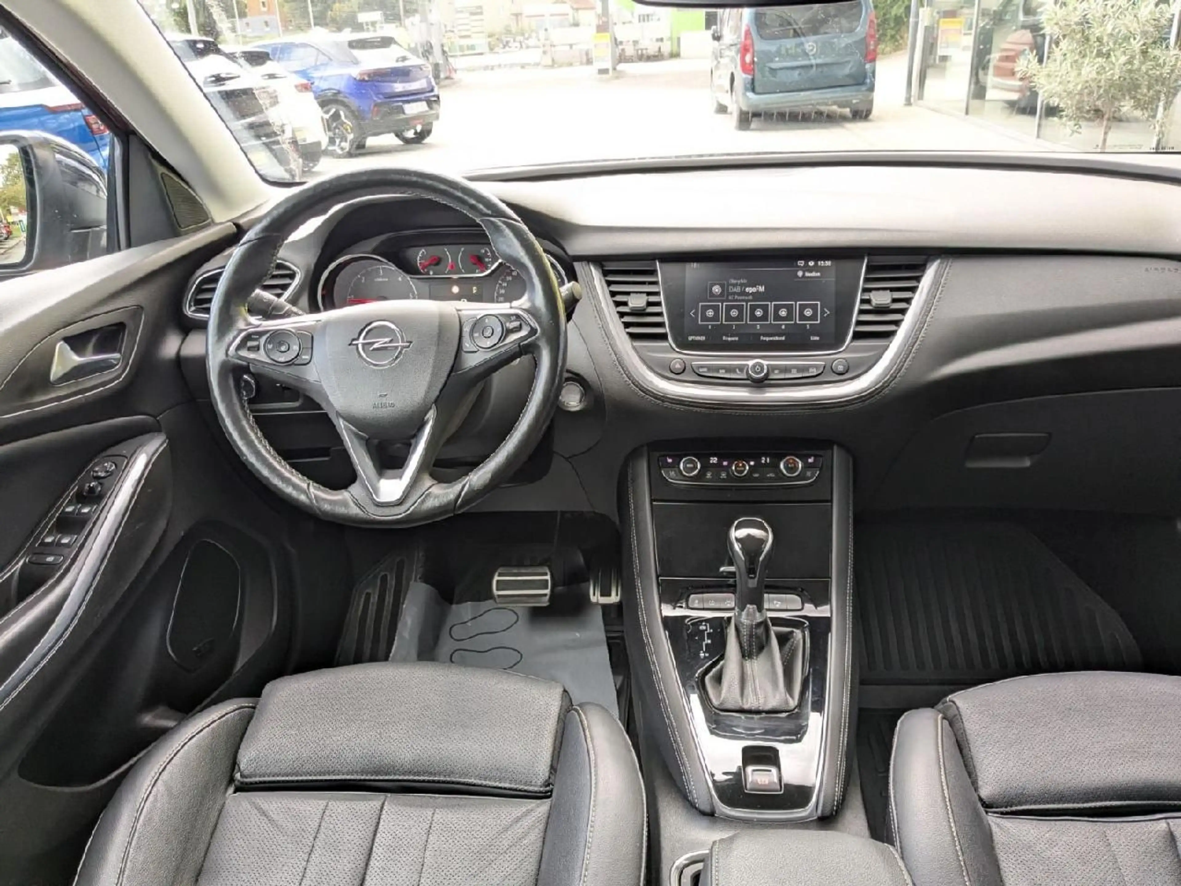 Opel Grandland X Grandland 2.0 Ultimate **Navi*Winterpaket*PDC** — photo 10