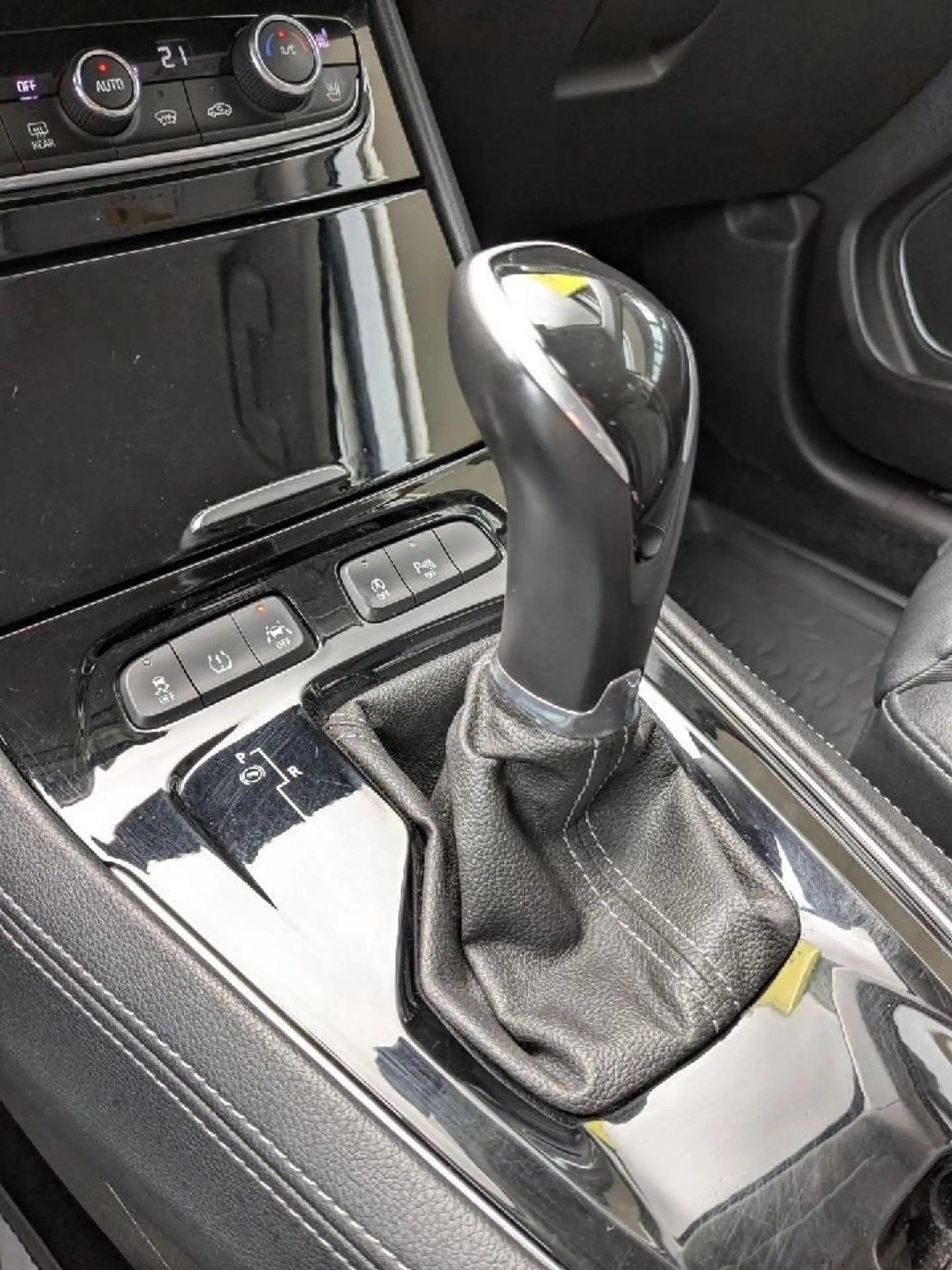 Opel Grandland X Grandland 2.0 Ultimate **Navi*Winterpaket*PDC** — photo 14