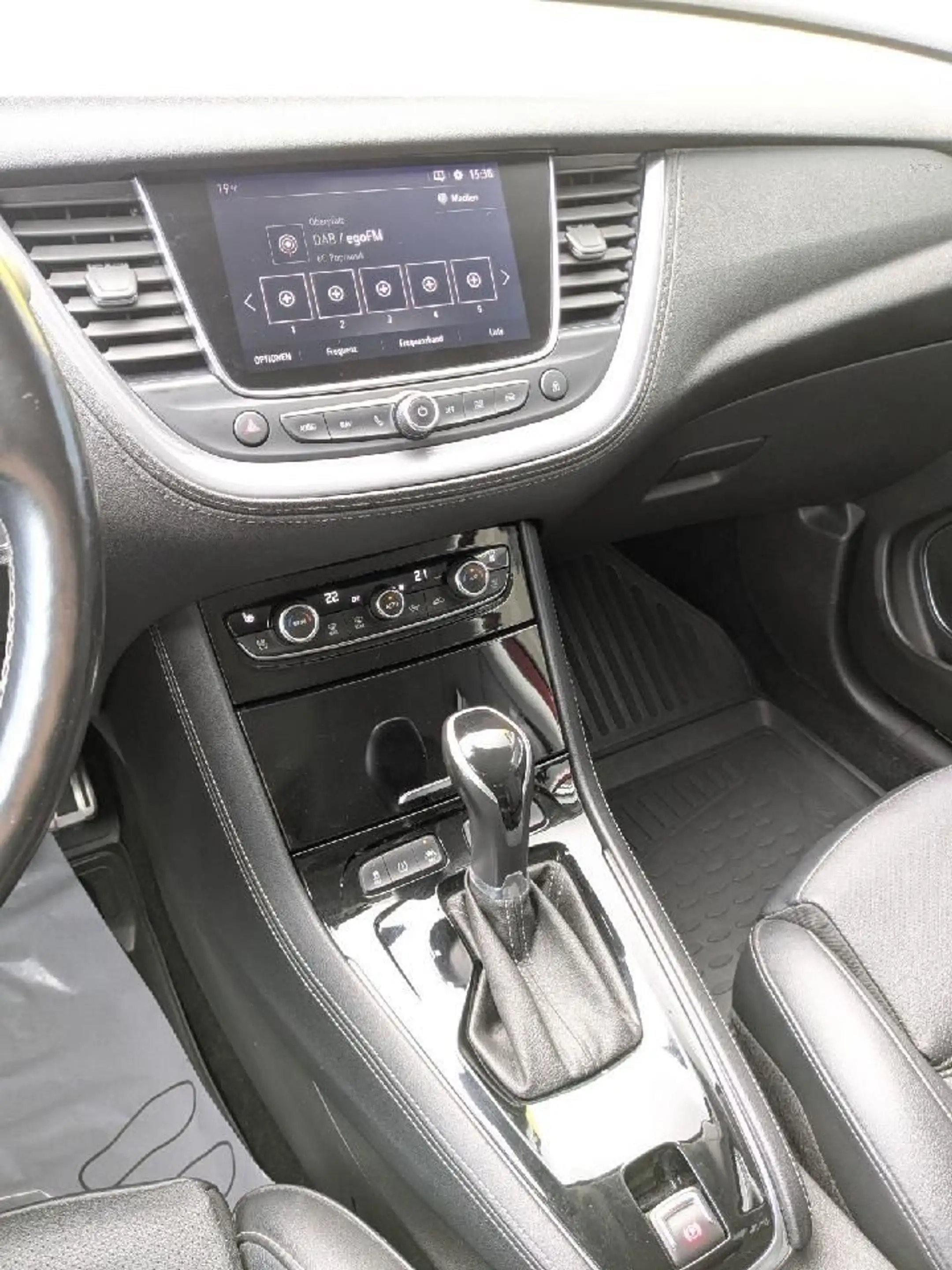 Opel Grandland X Grandland 2.0 Ultimate **Navi*Winterpaket*PDC** — photo 13