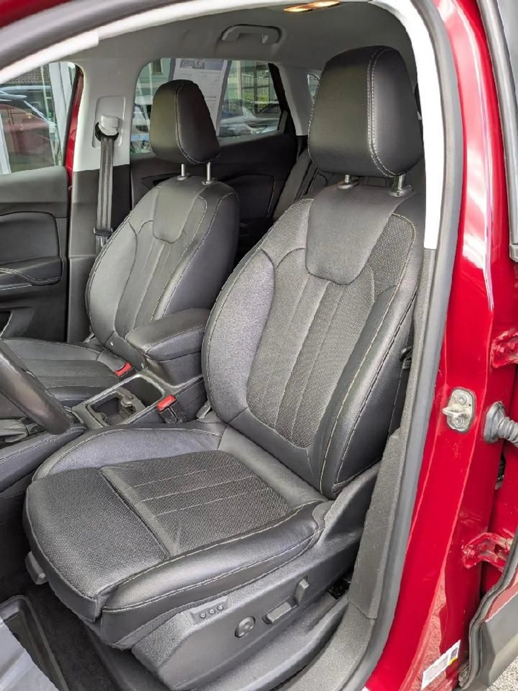 Opel Grandland X Grandland 2.0 Ultimate **Navi*Winterpaket*PDC** — photo 11