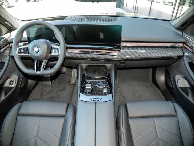 BMW I5 view 5