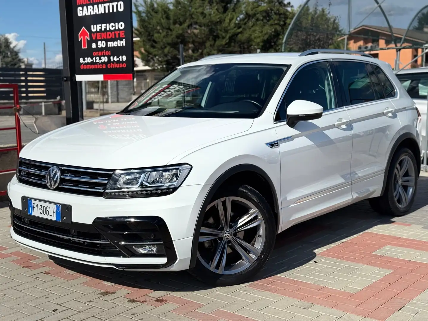 Volkswagen Tiguan Tiguan 1.5 TSI 150 CV DSG R-LINE ADVANCED Bianco - 2