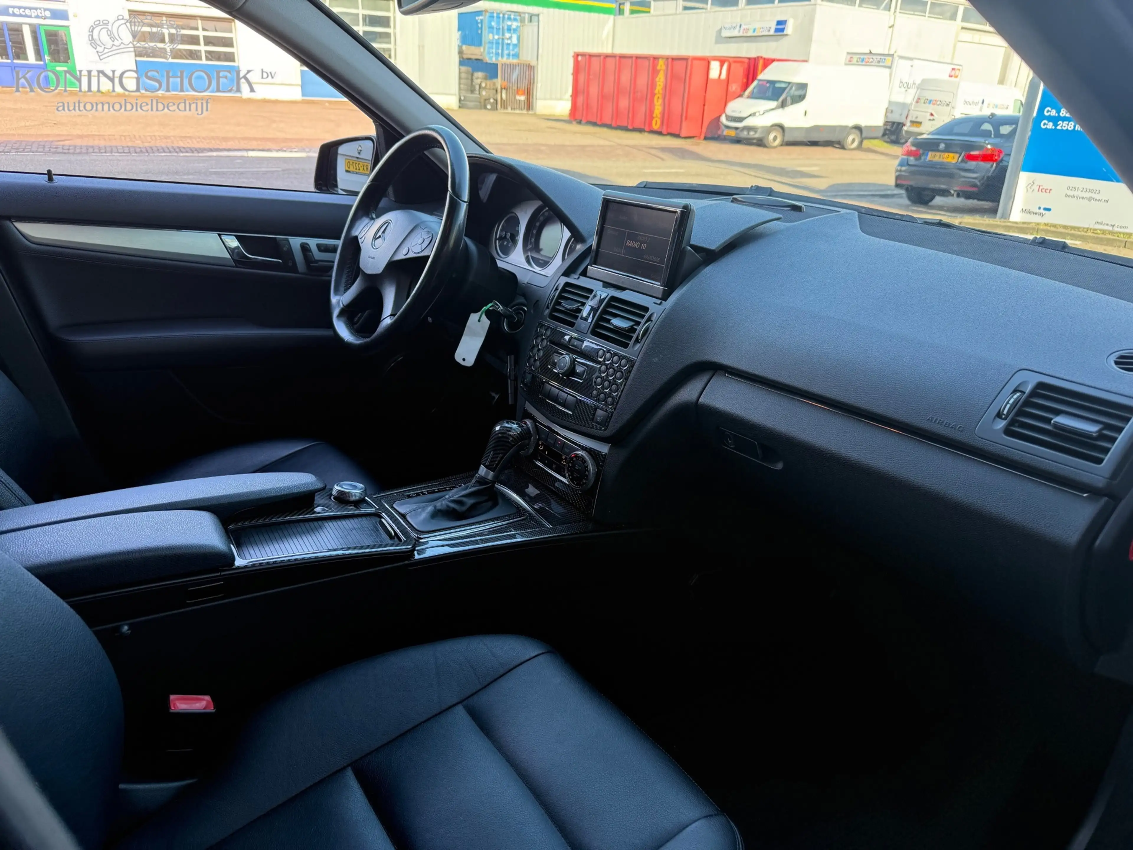 Mercedes-Benz C 350 CGI BlueEFFICIENCY Elegance — photo 4
