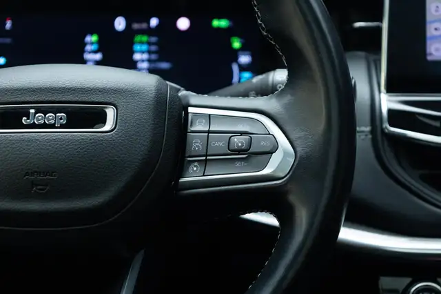 Jeep Compass view 26