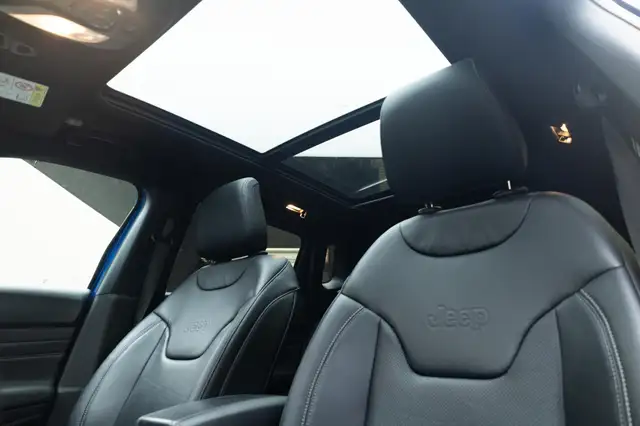 Jeep Compass view 27