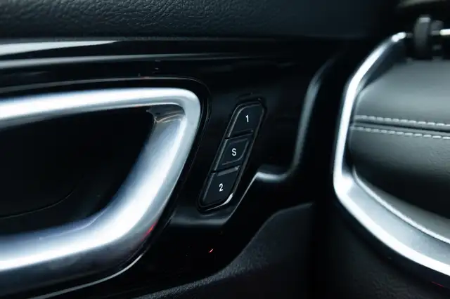 Jeep Compass view 21