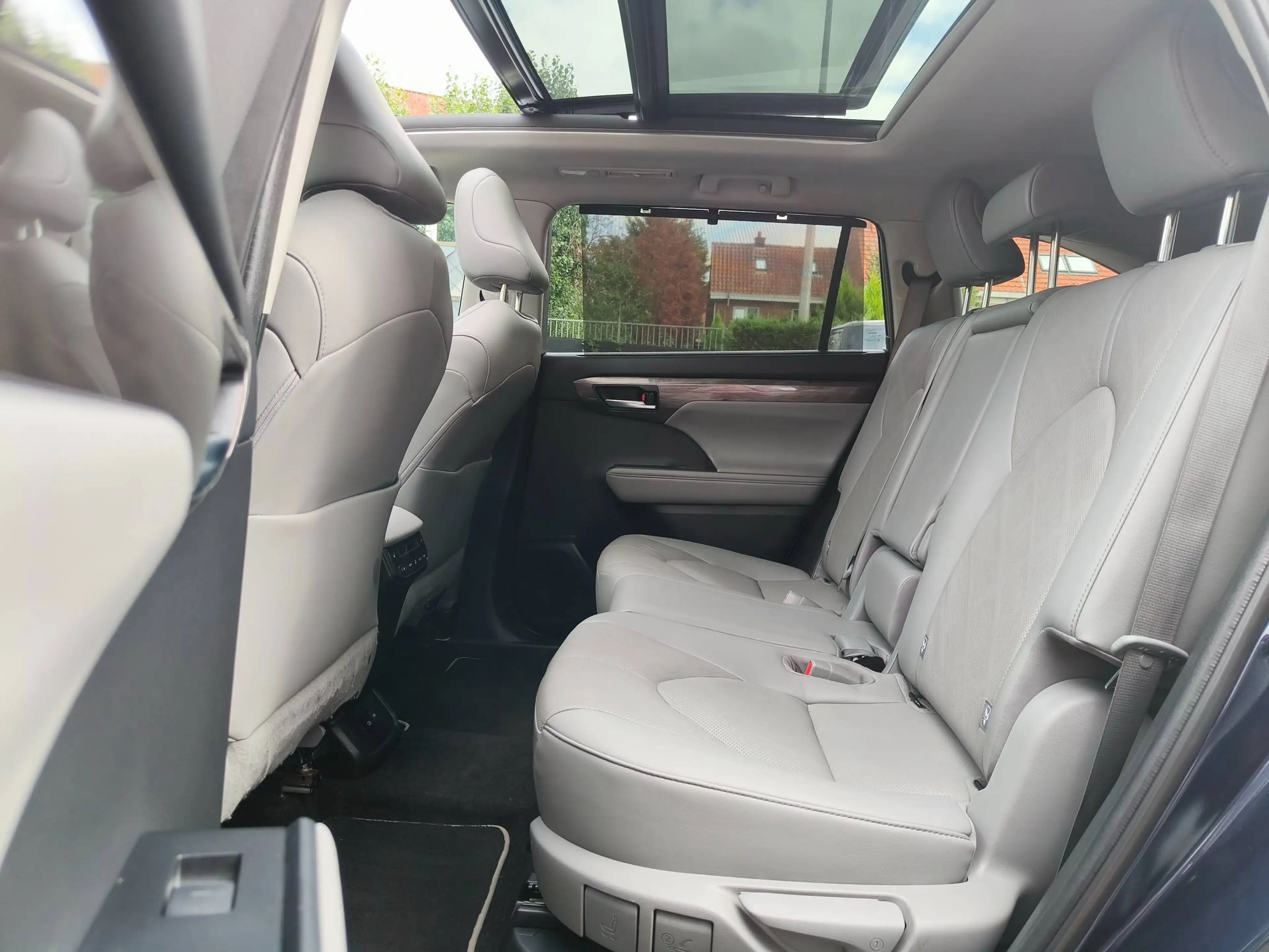 Toyota Highlander Hybrid 2.5 AWD Luxury 7seats Pano/ACC/360/HUD — photo 7