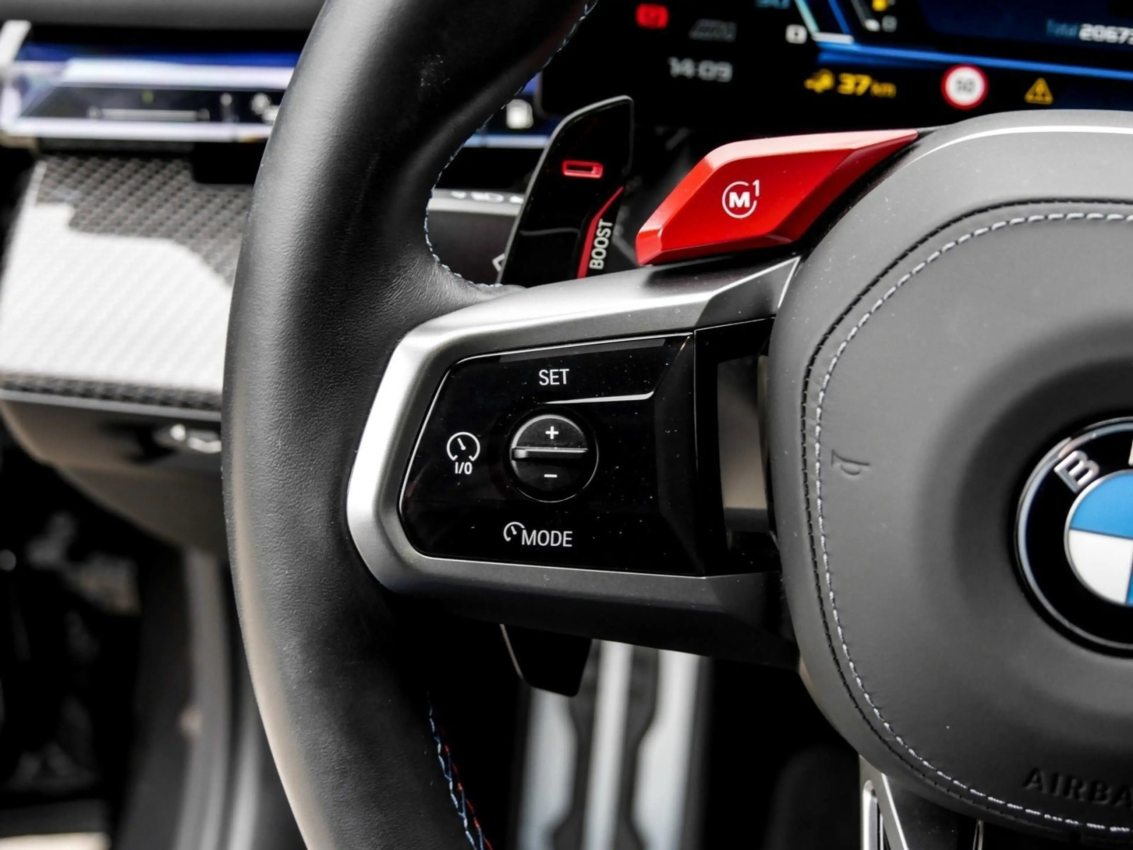 BMW M5 Touring 0,5% Versteurung ACC 360°KAM RFK NAVI LED — photo 15